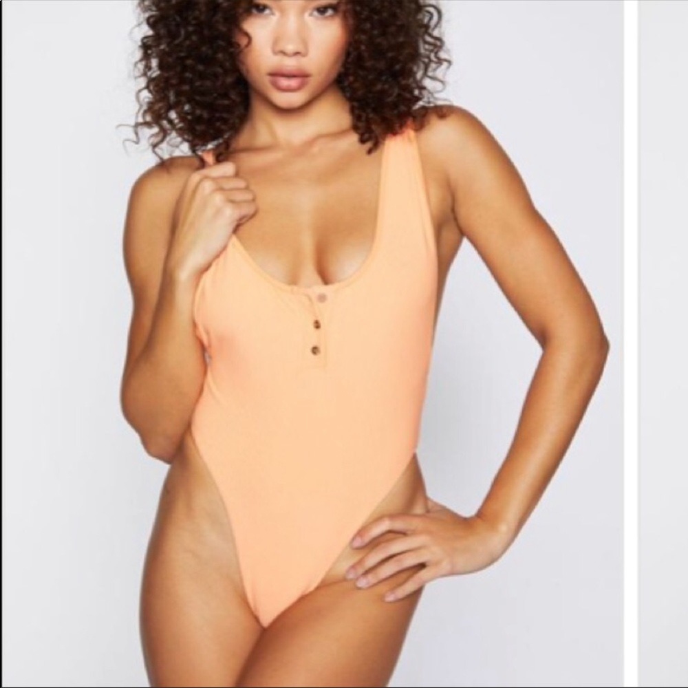 Adele One Piece